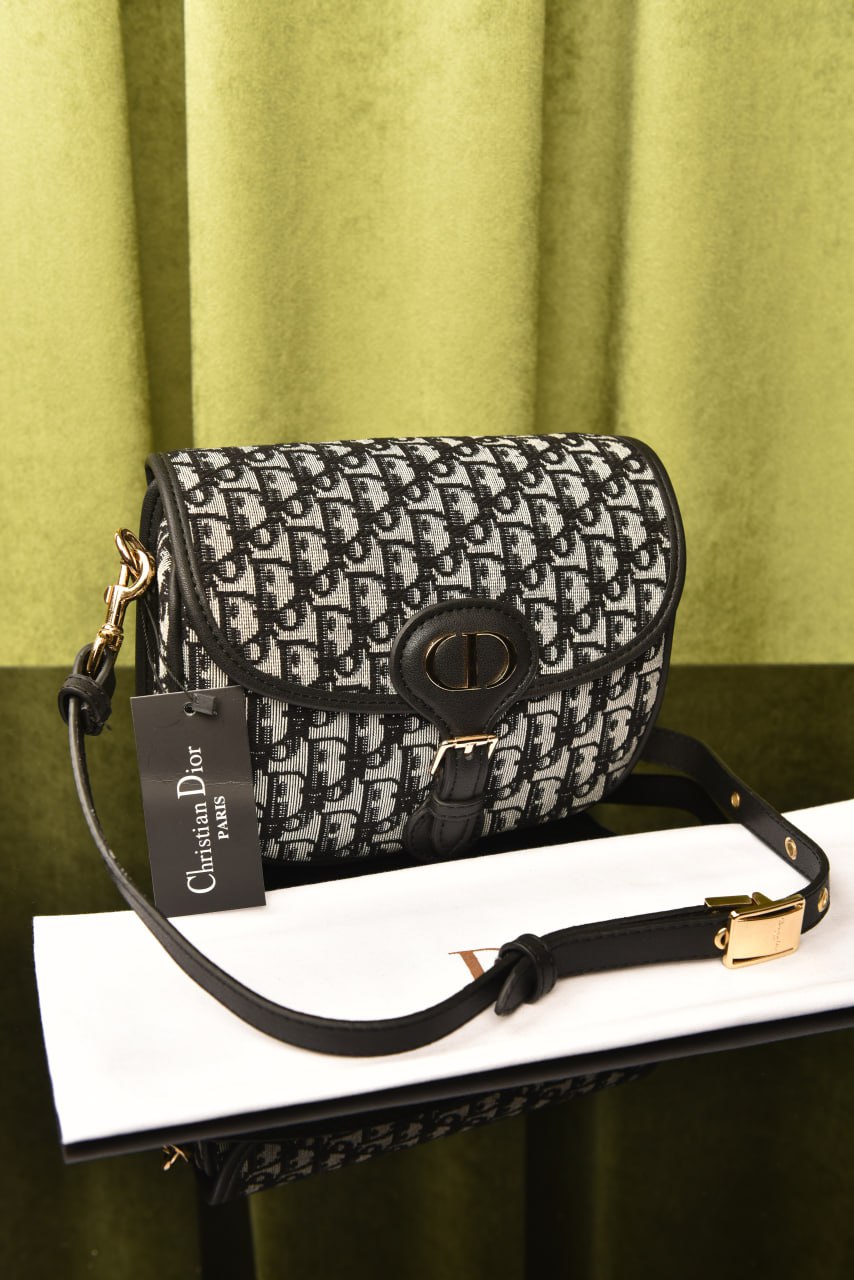 <br />
<b>Notice</b>:  Undefined index: adi in <b>/home2/kalacine/cumali.kalaci.net/canta/index.php</b> on line <b>52</b><br />
