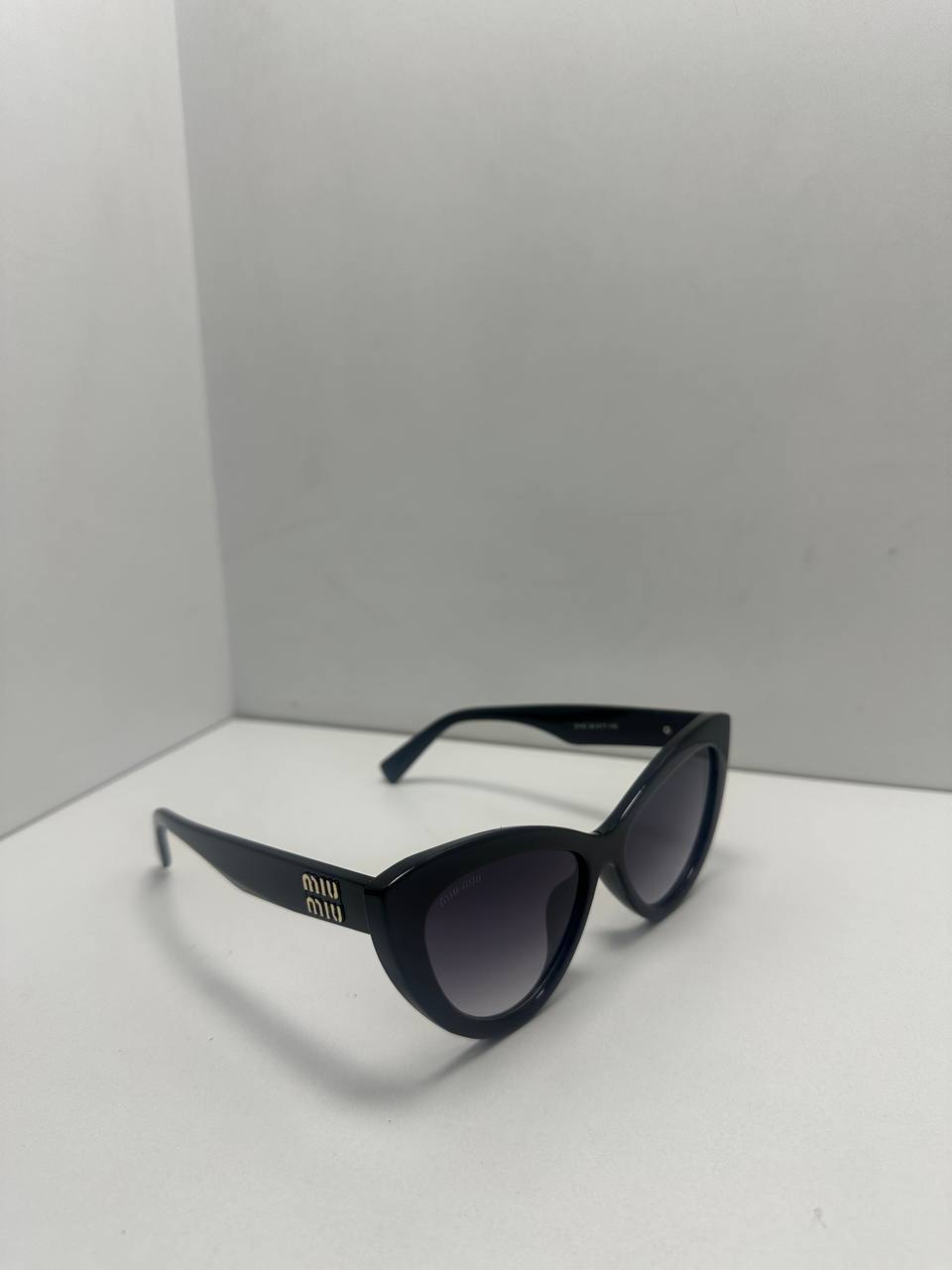 <br />
<b>Notice</b>:  Undefined index: adi in <b>/home2/kalacine/cumali.kalaci.net/gozluk/index.php</b> on line <b>52</b><br />
